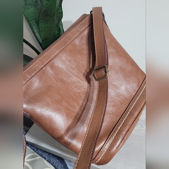 B.O.C. Born Concepts Womens Ambern Faux Leather Crossbody Handbag - Picture 8 of 13